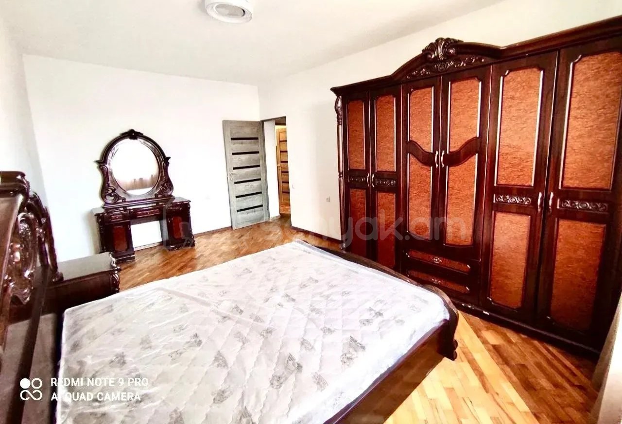 4 Սենյականոց Բնակարան Քարե Շենքում, 100քմ, 3/4 հարկ, Կապիտալ Վերանորոգված
