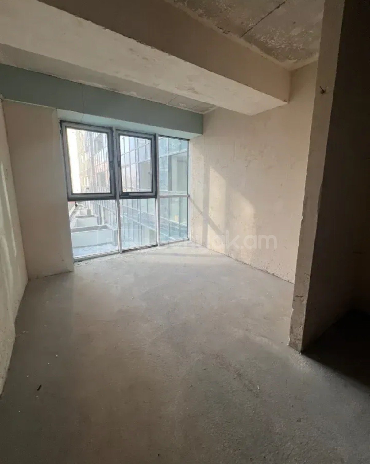 1 Սենյականոց Բնակարան Նորակառույցում, 45քմ, 5/18 հարկ, Զրոյական Վիճակում
