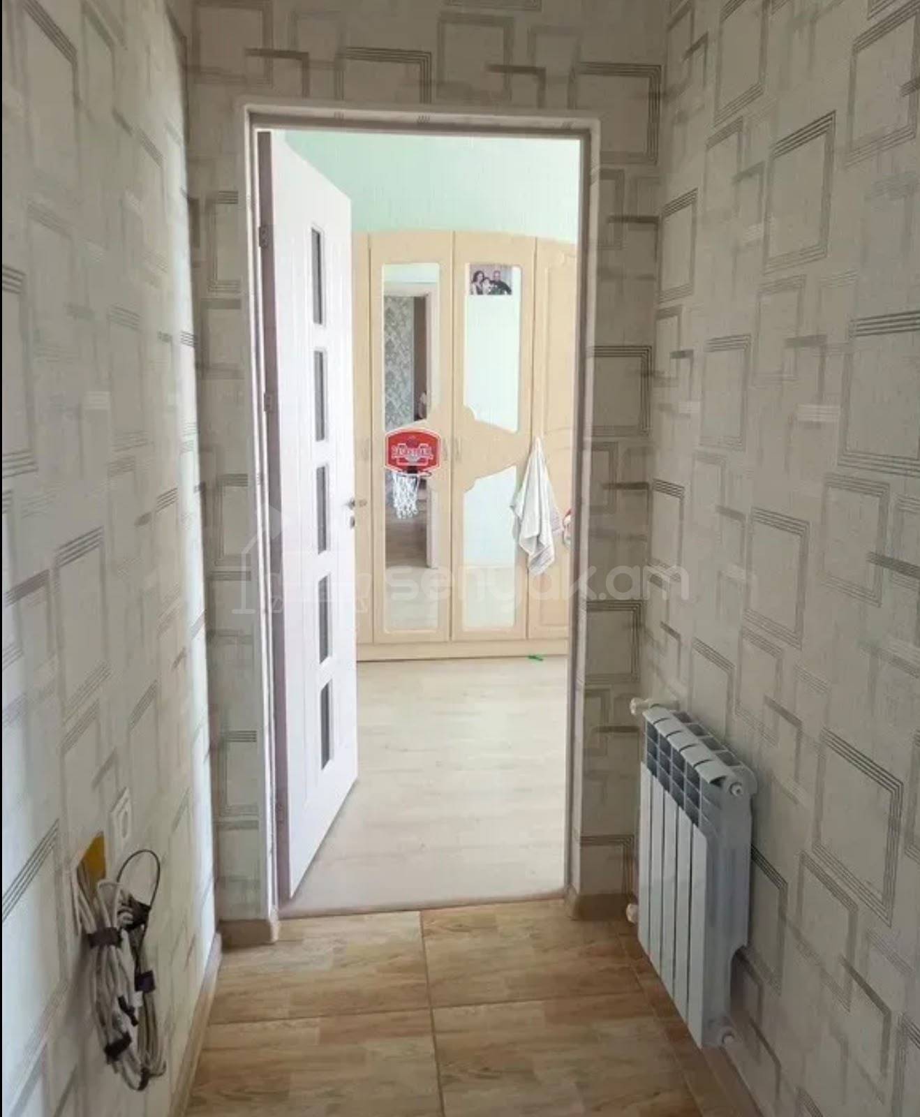 3 Սենյականոց Բնակարան Նորակառույցում, 63քմ, 8/10 հարկ, Նորմալ Վիճակում, Կահավորված