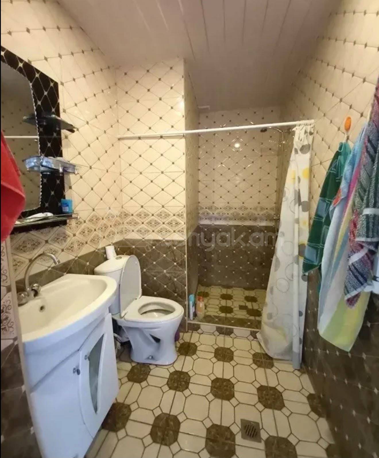 3 Սենյականոց Բնակարան Նորակառույցում, 63քմ, 8/10 հարկ, Նորմալ Վիճակում, Կահավորված
