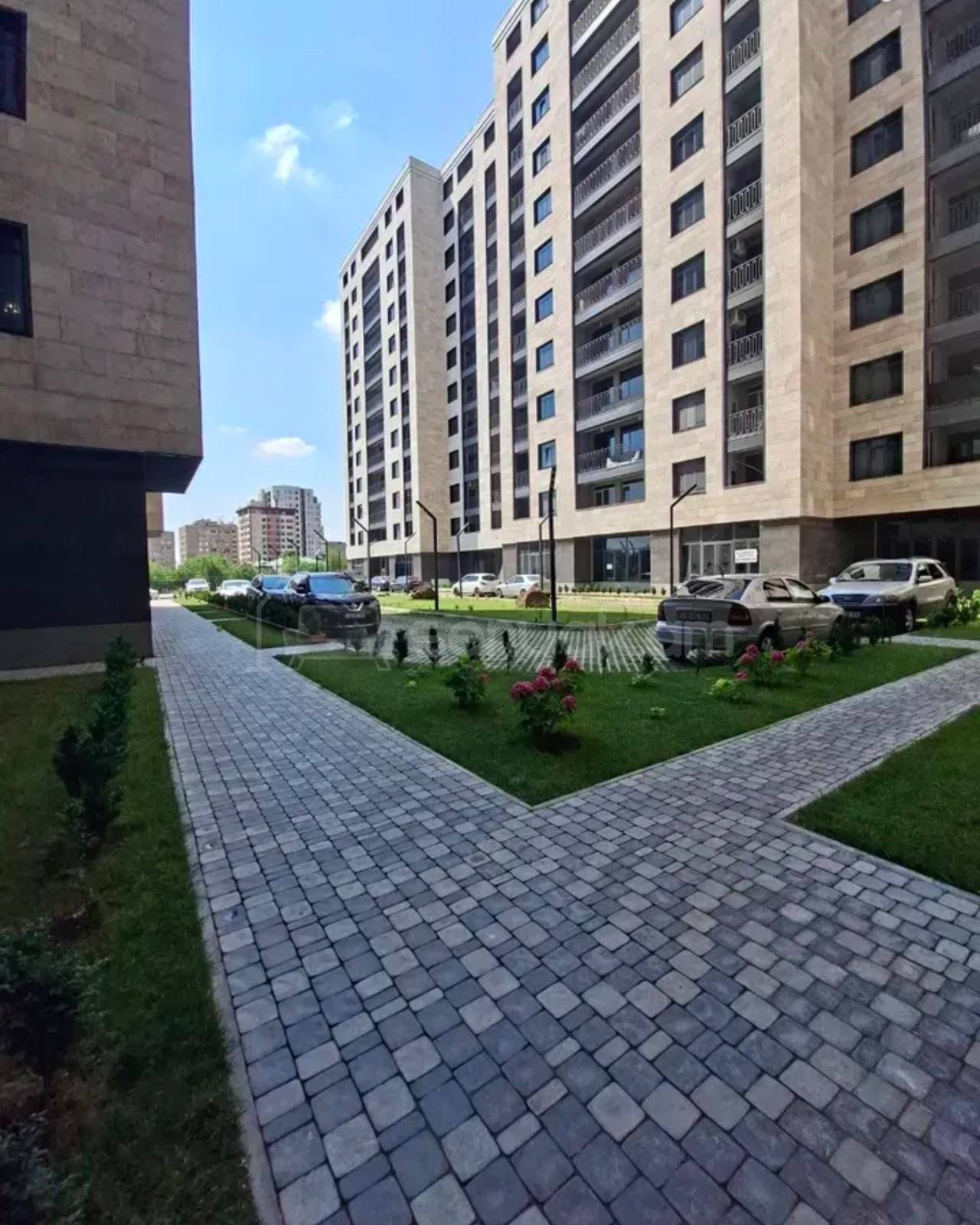 2 Սենյականոց Բնակարան Նորակառույցում, 60քմ, 3/14 հարկ, Կապիտալ Վերանորոգված