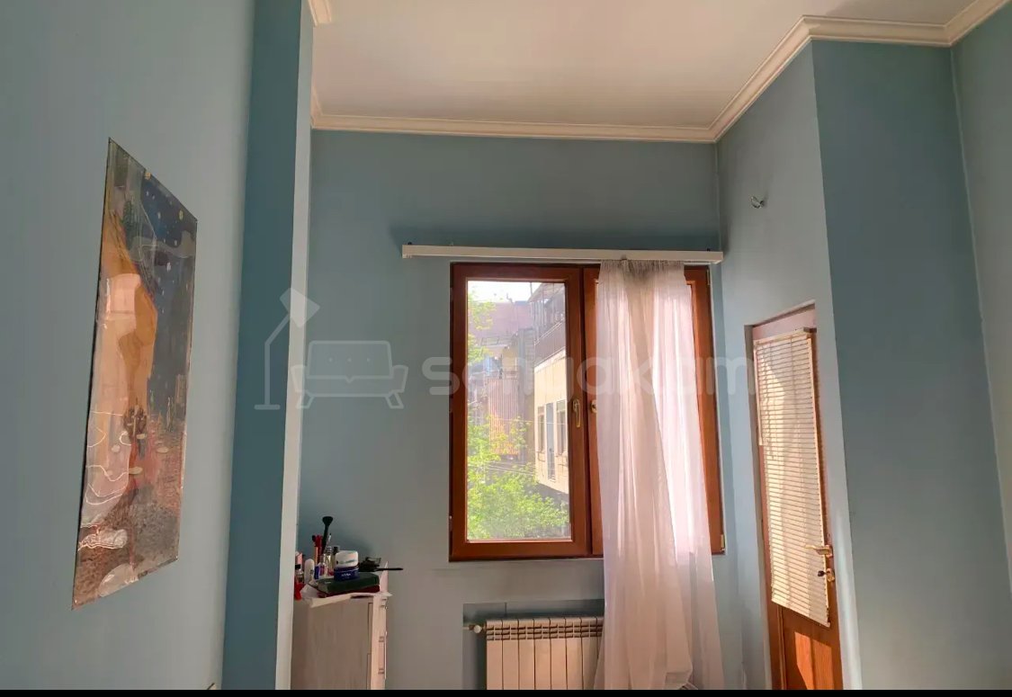 3 Սենյականոց Բնակարան Քարե Շենքում, 93քմ, 3/5 հարկ, Կապիտալ Վերանորոգված, Կահավորված, Արևկող