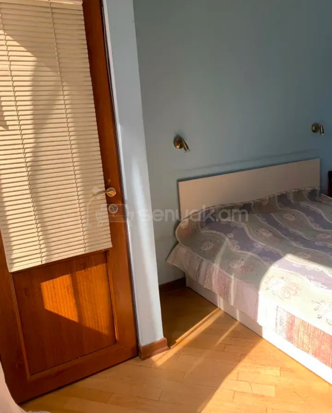 3 Սենյականոց Բնակարան Քարե Շենքում, 93քմ, 3/5 հարկ, Կապիտալ Վերանորոգված, Կահավորված, Արևկող