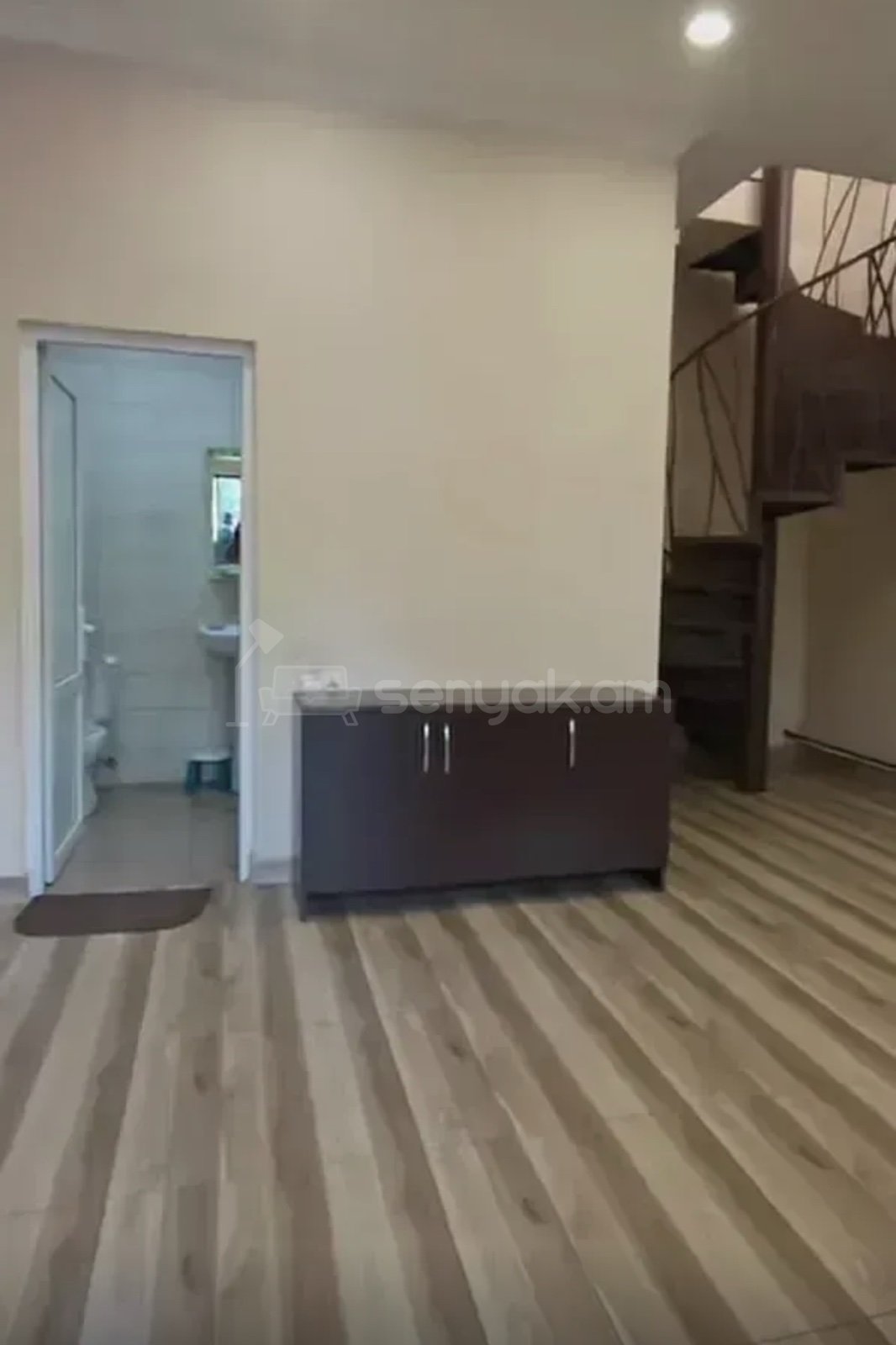 4 Սենյականոց Սեփական Տուն, 170քմ, Կապիտալ Վերանորոգված, Ավտոտնակով
