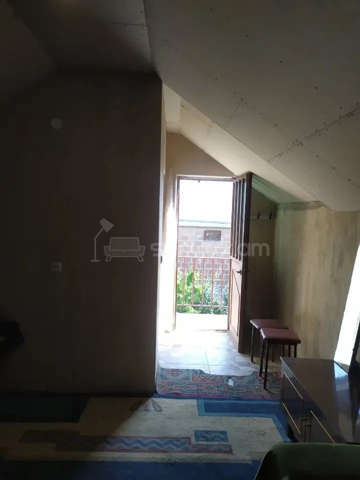 4 Սենյականոց Սեփական Տուն, 100քմ, Կոսմետիկ Վերանորոգված, Ավտոտնակով