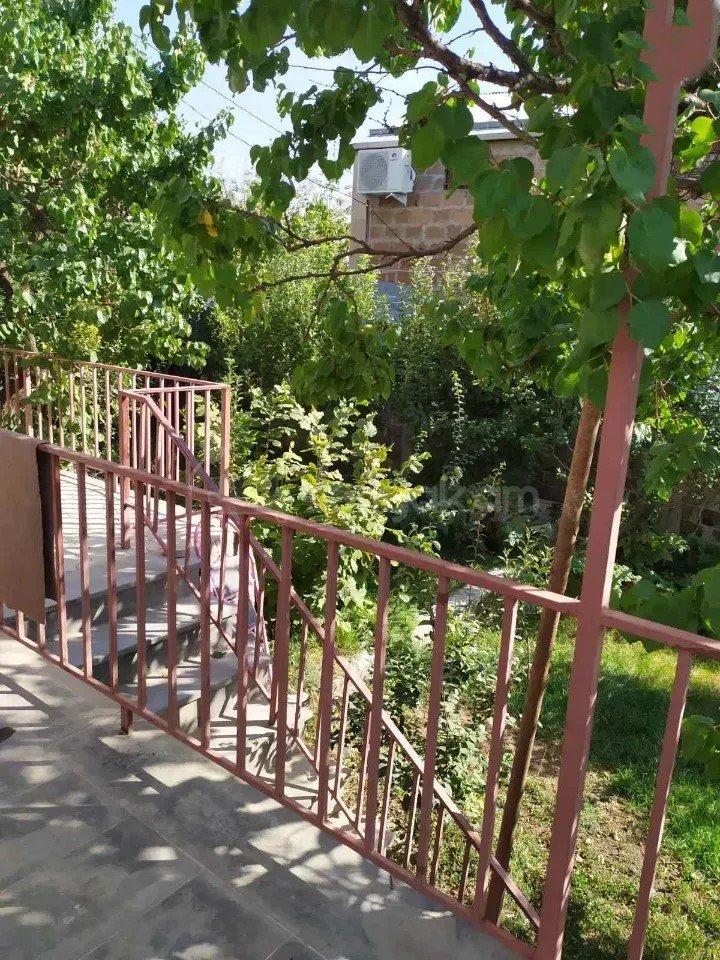4 Սենյականոց Սեփական Տուն, 100քմ, Կոսմետիկ Վերանորոգված, Ավտոտնակով