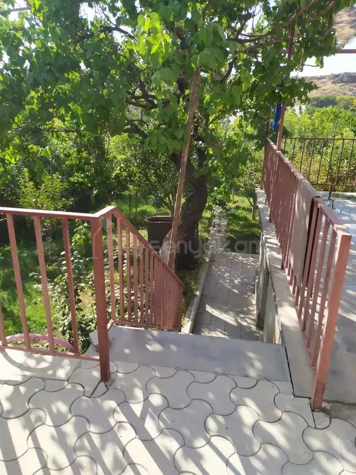 4 Սենյականոց Սեփական Տուն, 100քմ, Կոսմետիկ Վերանորոգված, Ավտոտնակով