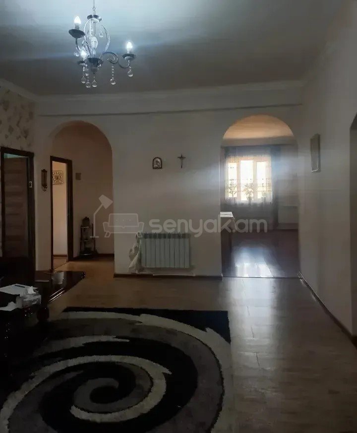 6 Սենյականոց Սեփական Տուն, 230քմ, Կապիտալ Վերանորոգված