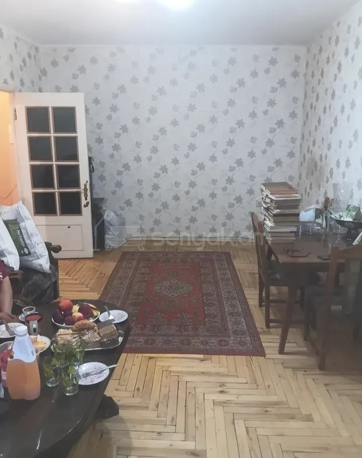 3 Սենյականոց Բնակարան, 68քմ, 7/9 հարկ, Նորմալ Վիճակում, Մասամբ Կահավորված