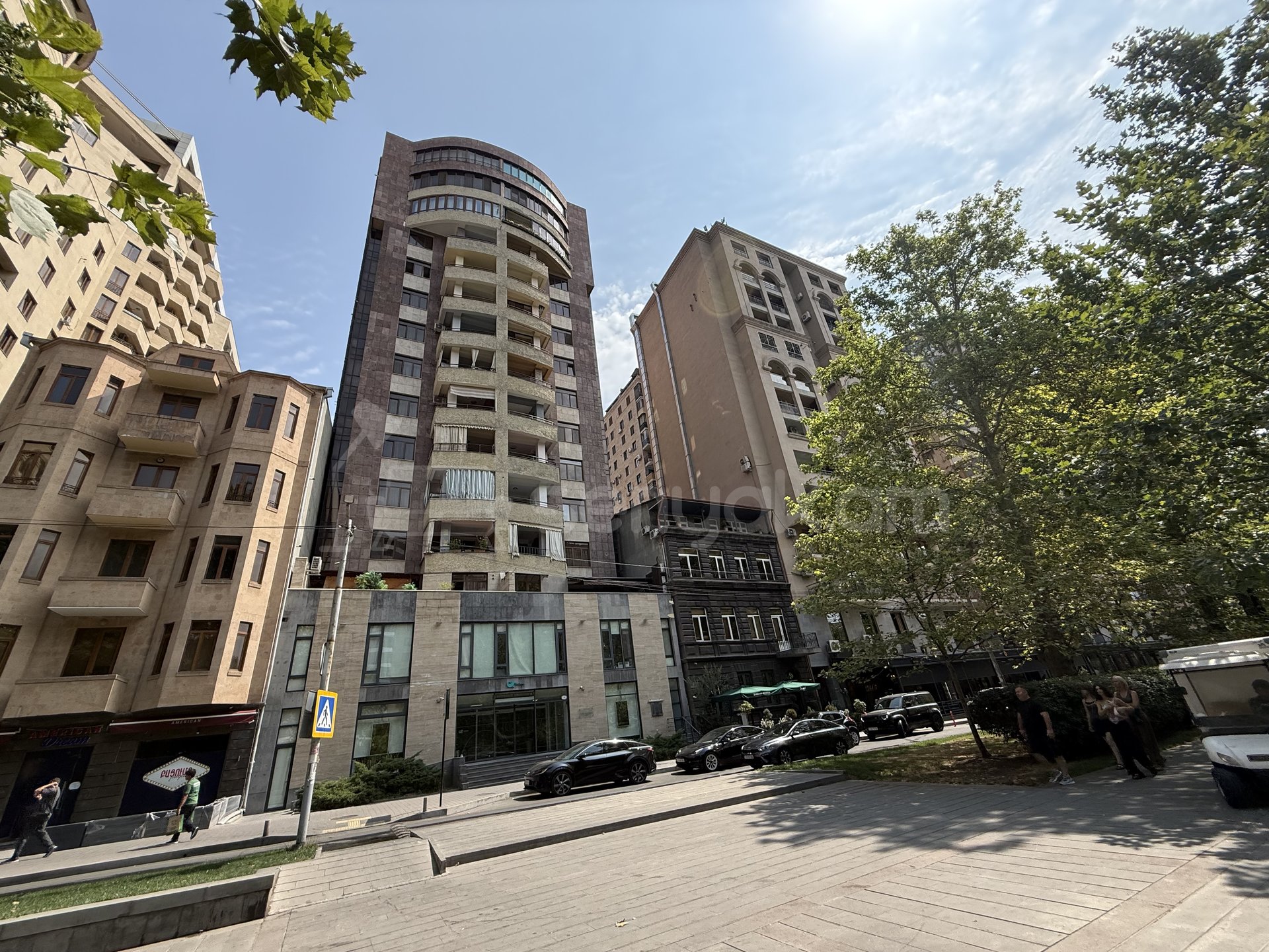 2 Սենյականոց Բնակարան, 55քմ, 9/15 հարկ, Դիզայներական Վերանորոգված