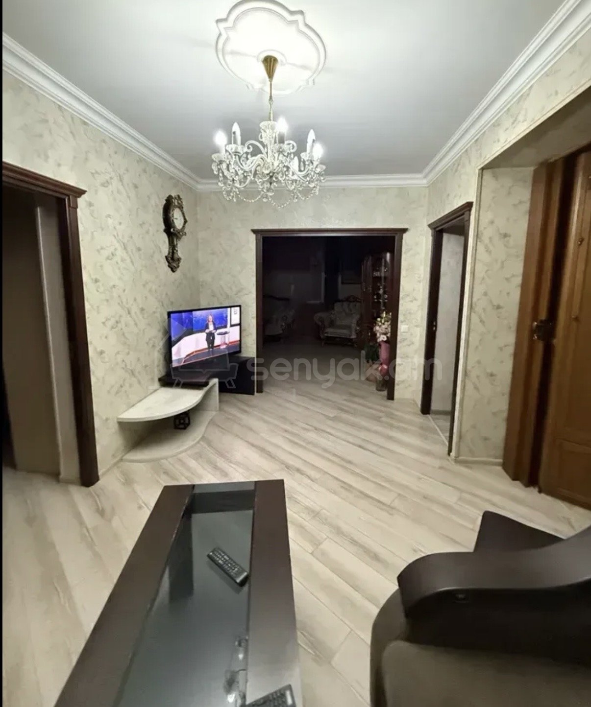 5 Սենյականոց Բնակարան Քարե Շենքում, 100քմ, 4/7 հարկ, Կապիտալ Վերանորոգված