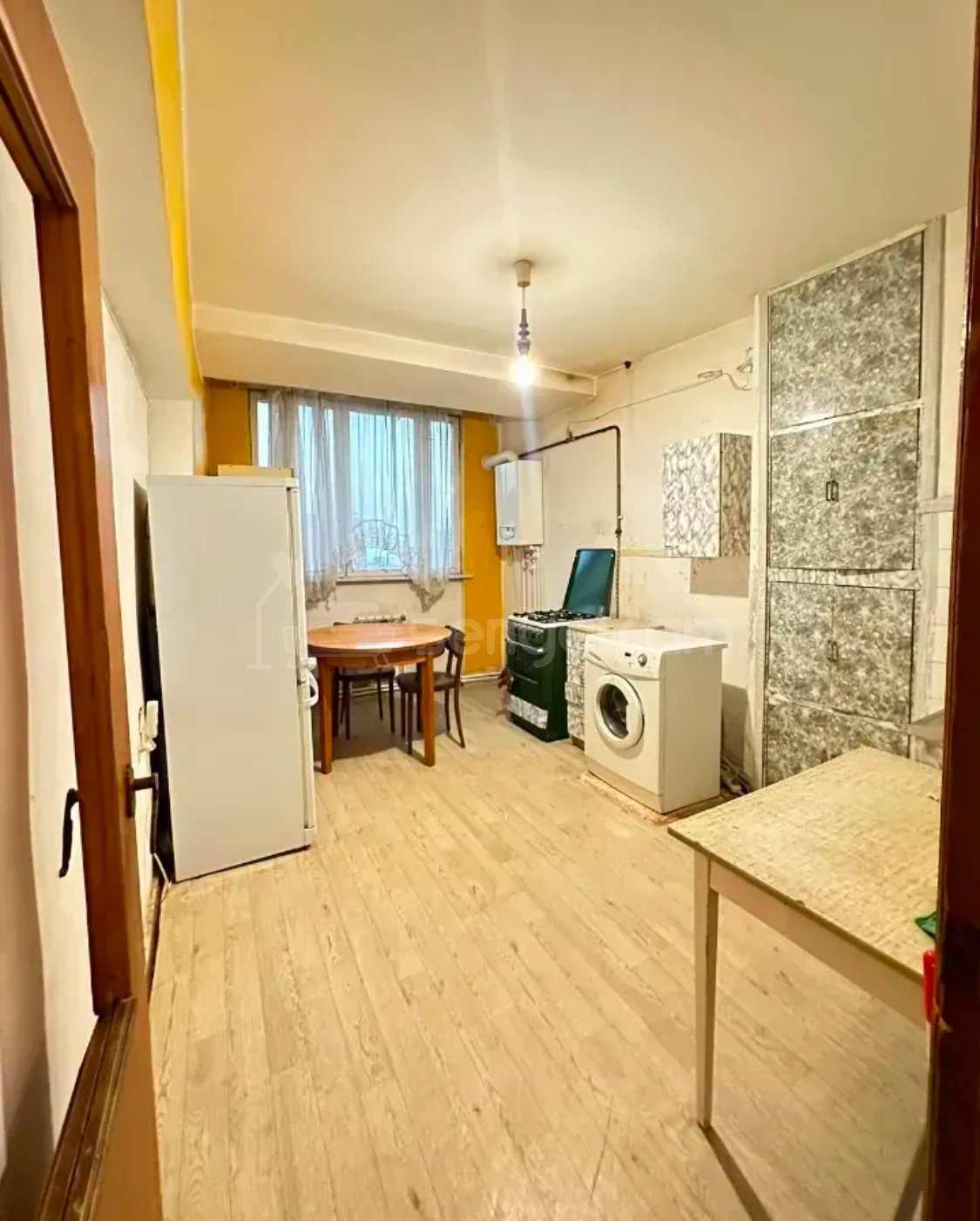 2 Սենյականոց Բնակարան, 76քմ, 7/12 հարկ, Պետական Վիճակում
