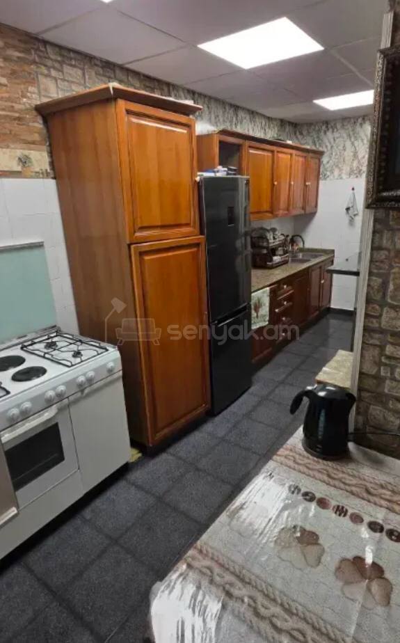 3 Սենյականոց Բնակարան, 85քմ, 9/9 հարկ, Կոսմետիկ Վերանորոգված
