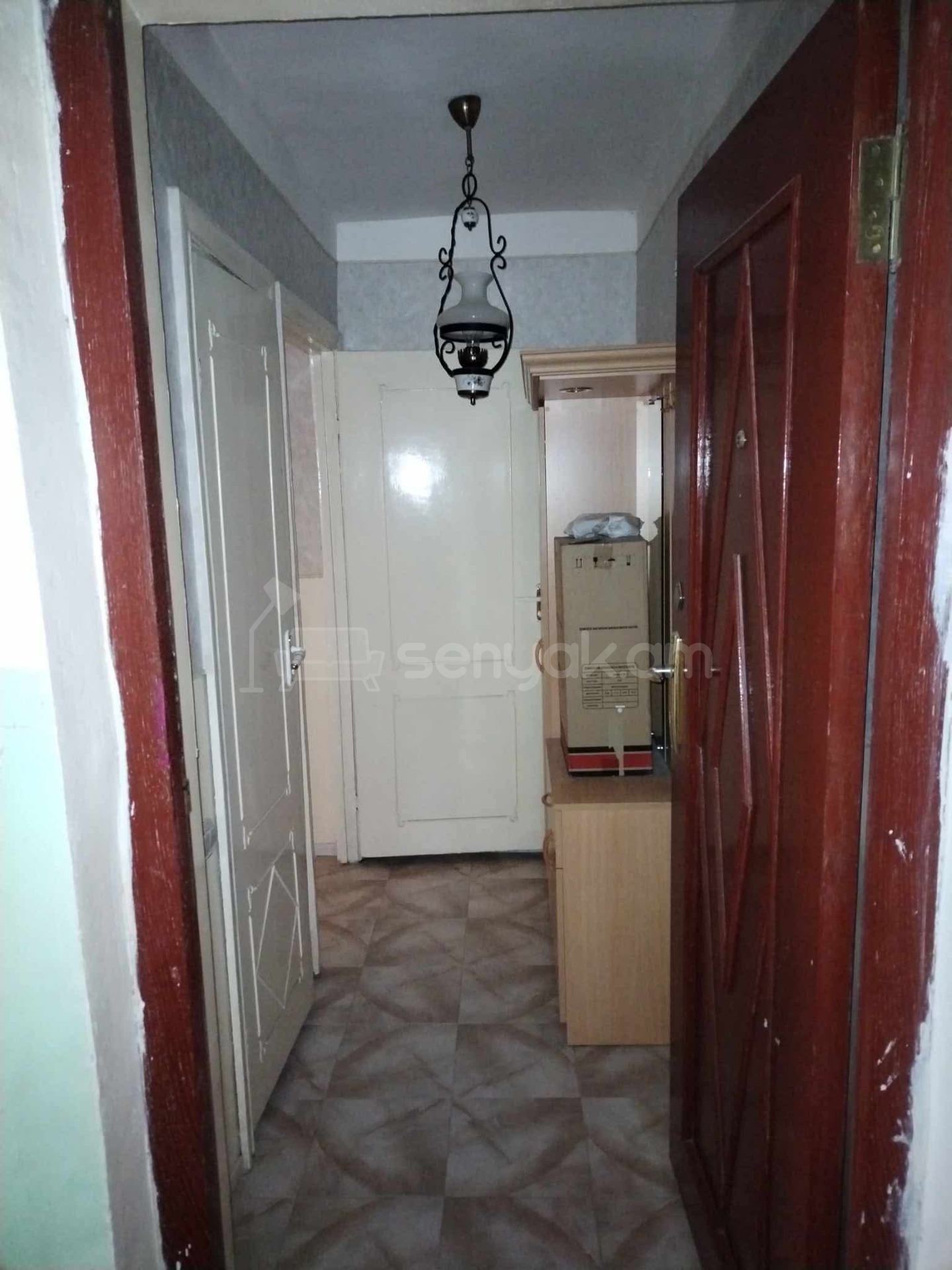 1 Սենյականոց Բնակարան Քարե Շենքում, 31քմ, 3/5 հարկ, Նորմալ Վիճակում