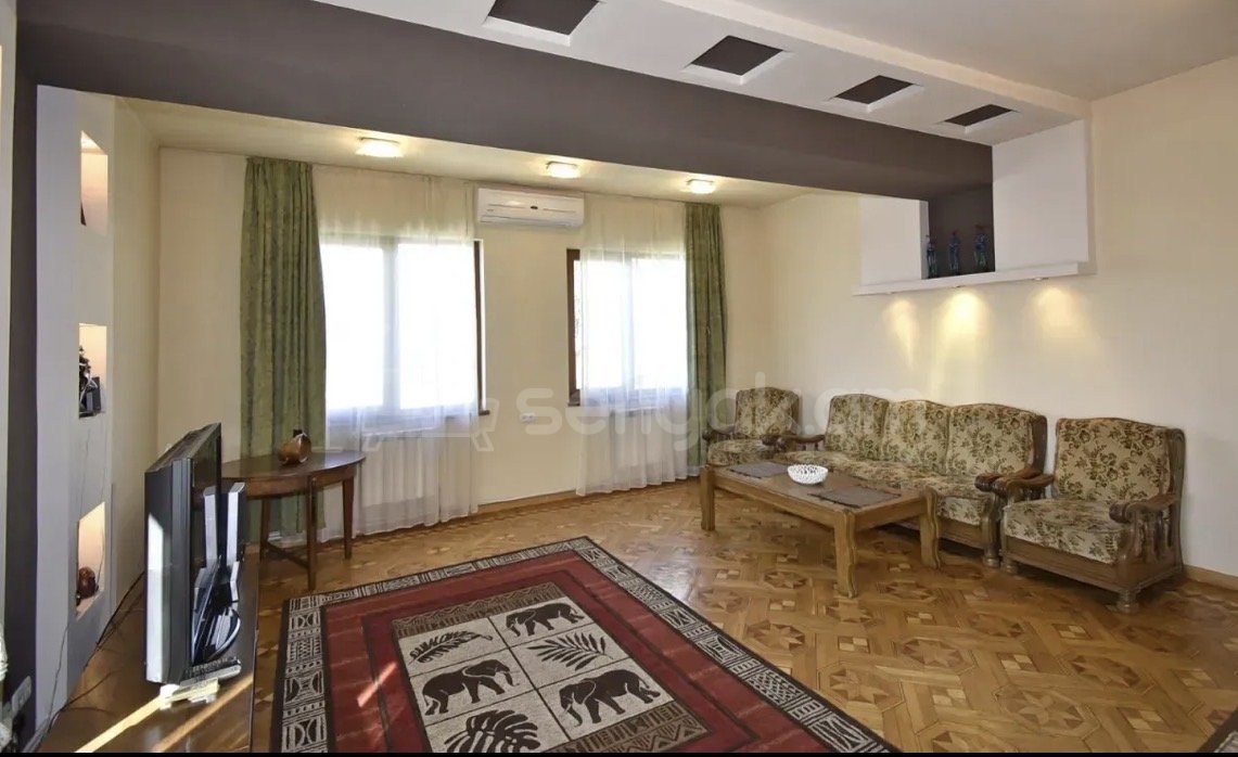 4 Սենյականոց Բնակարան Քարե Շենքում, 140քմ, 2/2 հարկ, Կապիտալ Վերանորոգված, Կահավորված, Արևկող
