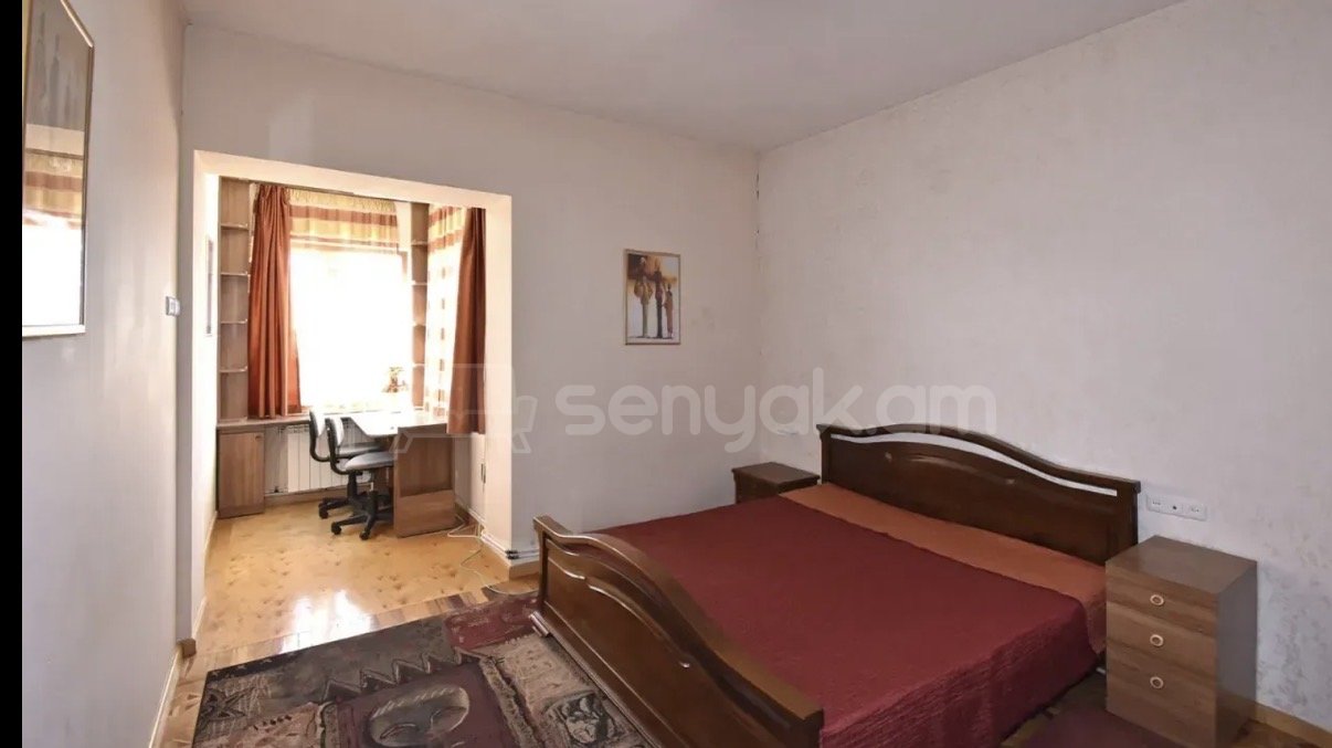 4 Սենյականոց Բնակարան Քարե Շենքում, 140քմ, 2/2 հարկ, Կապիտալ Վերանորոգված, Կահավորված, Արևկող