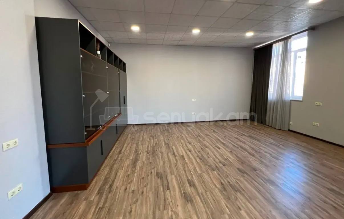 Օֆիսային Տարածք, 80քմ, Կապիտալ Վերանորոգված