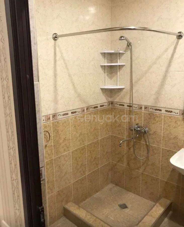 3 Սենյականոց Բնակարան Նորակառույցում, 60քմ, 3/6 հարկ, Կապիտալ Վերանորոգված, Կահավորված