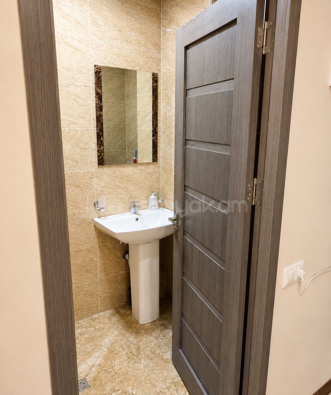 2 Սենյականոց Բնակարան Նորակառույցում, 40քմ, 7/9 հարկ, Կապիտալ Վերանորոգված, Կահավորված, Արևկող
