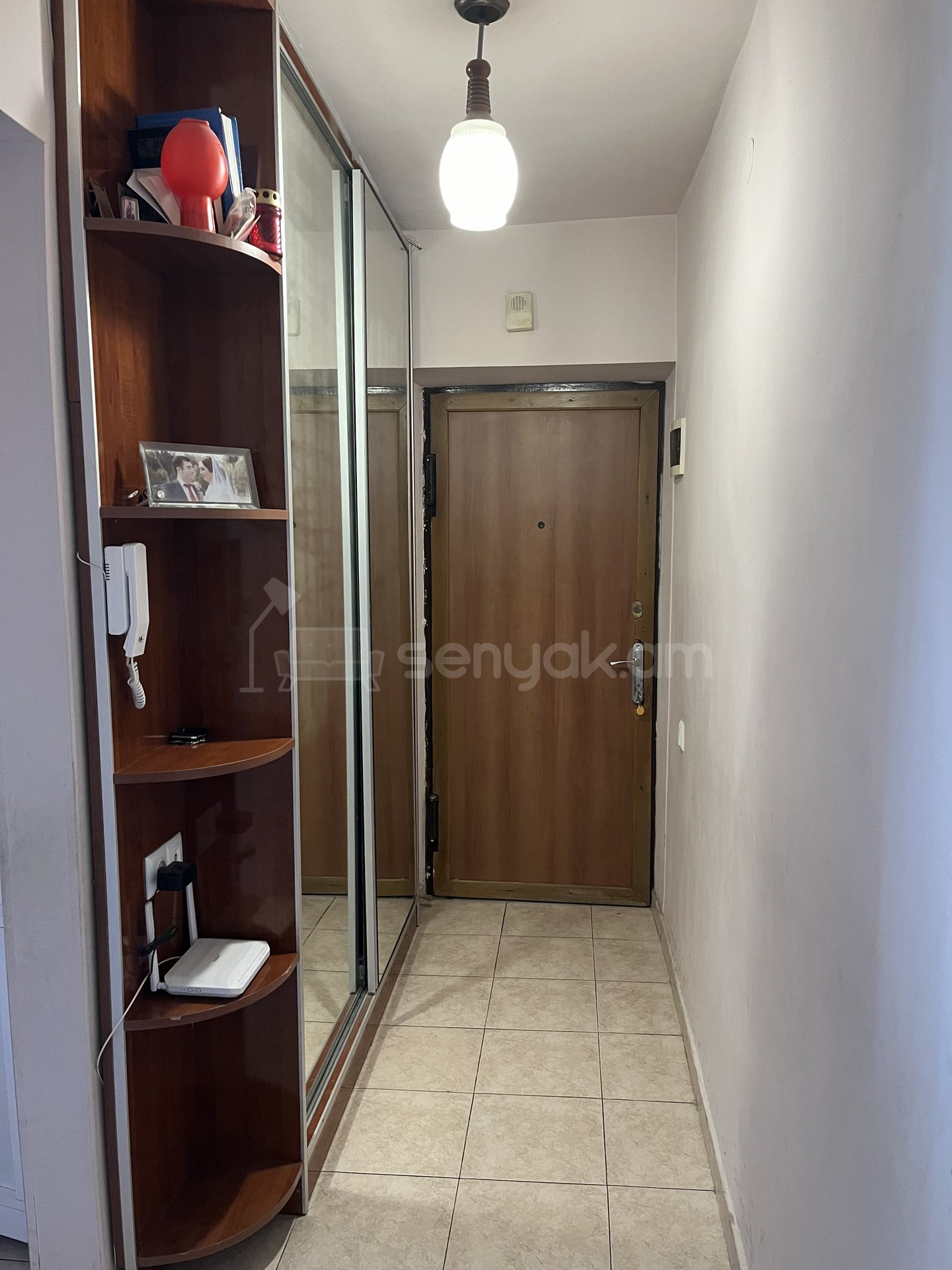 2 Սենյականոց Բնակարան Քարե Շենքում, 47քմ, 2/4 հարկ, Կապիտալ Վերանորոգված