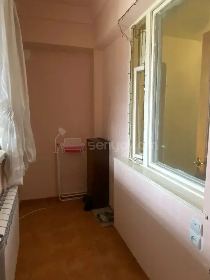 4 Սենյականոց Բնակարան, 93քմ, 1/9 հարկ, Նորմալ Վիճակում