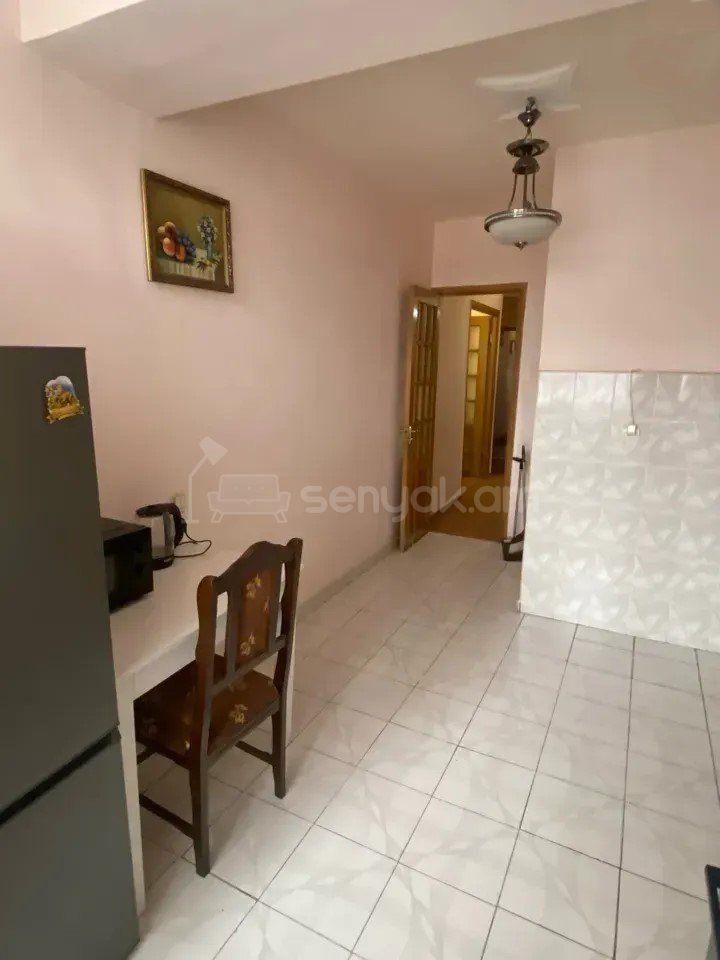 4 Սենյականոց Բնակարան, 93քմ, 1/9 հարկ, Նորմալ Վիճակում