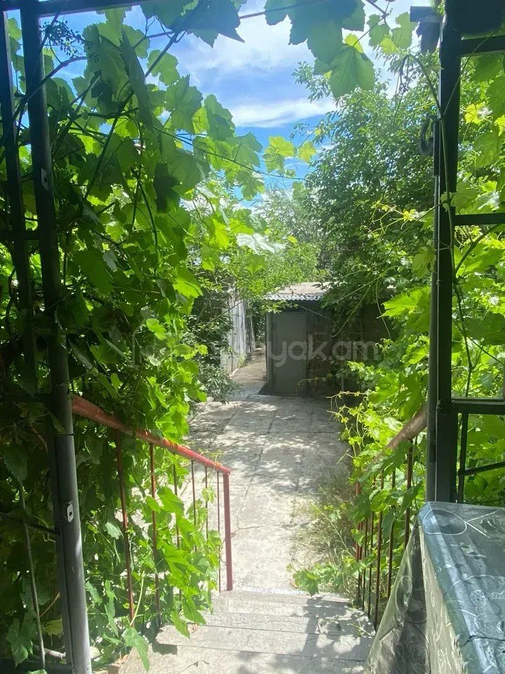 4 Սենյականոց Բնակարան, 93քմ, 1/9 հարկ, Նորմալ Վիճակում