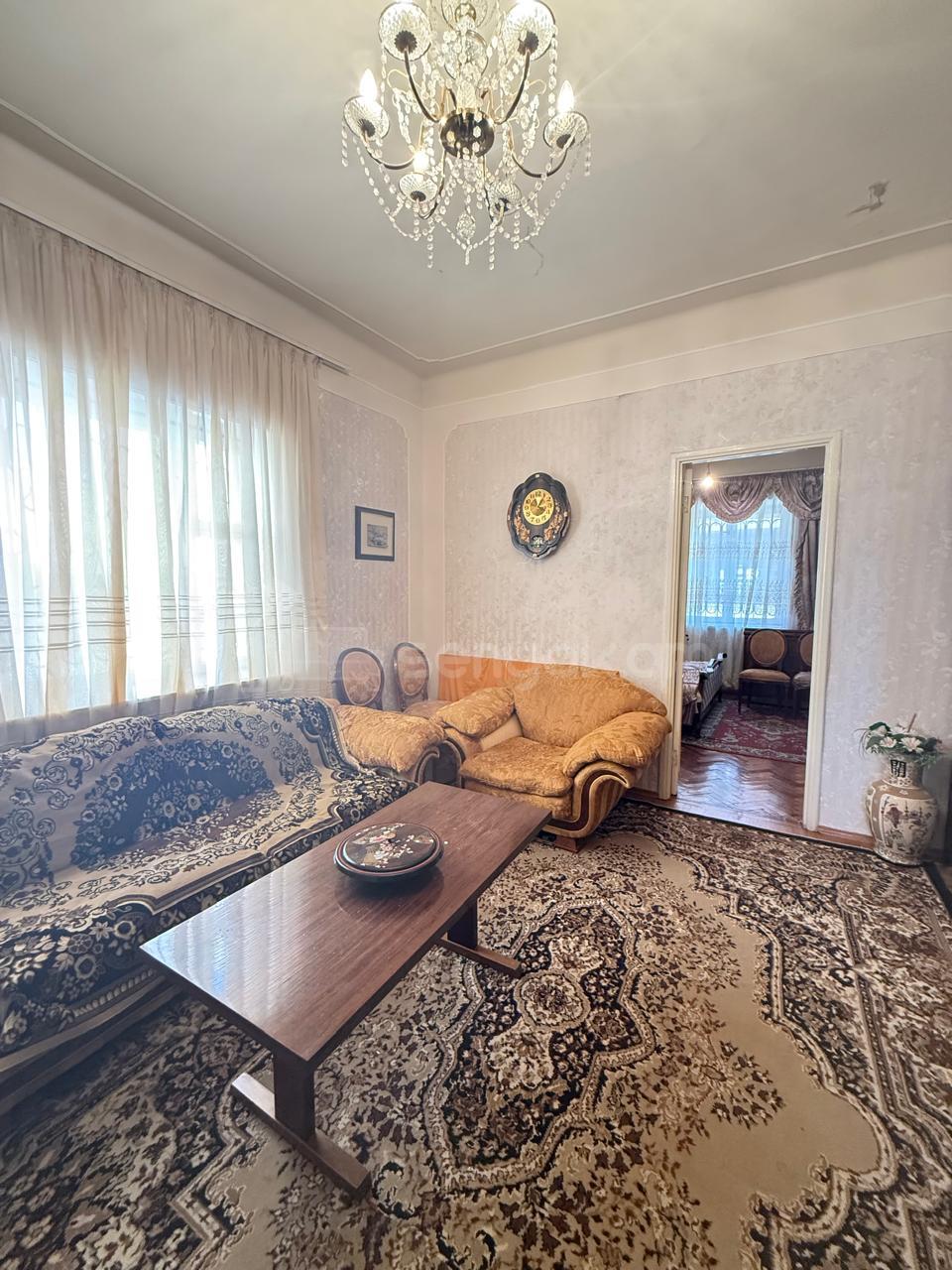 8 Սենյականոց Սեփական Տուն, 280քմ, Կոսմետիկ Վերանորոգված
