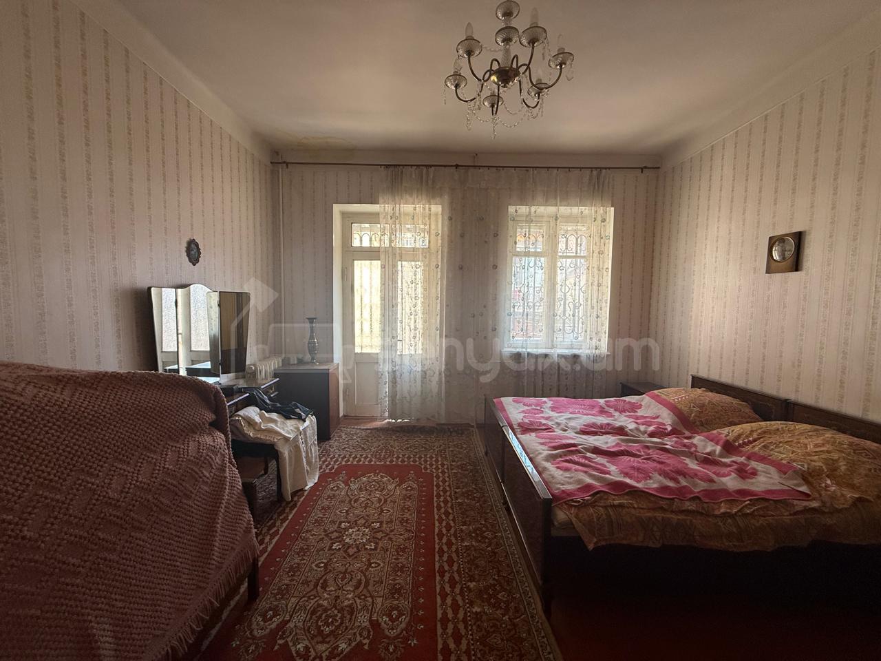 8 Սենյականոց Սեփական Տուն, 280քմ, Կոսմետիկ Վերանորոգված