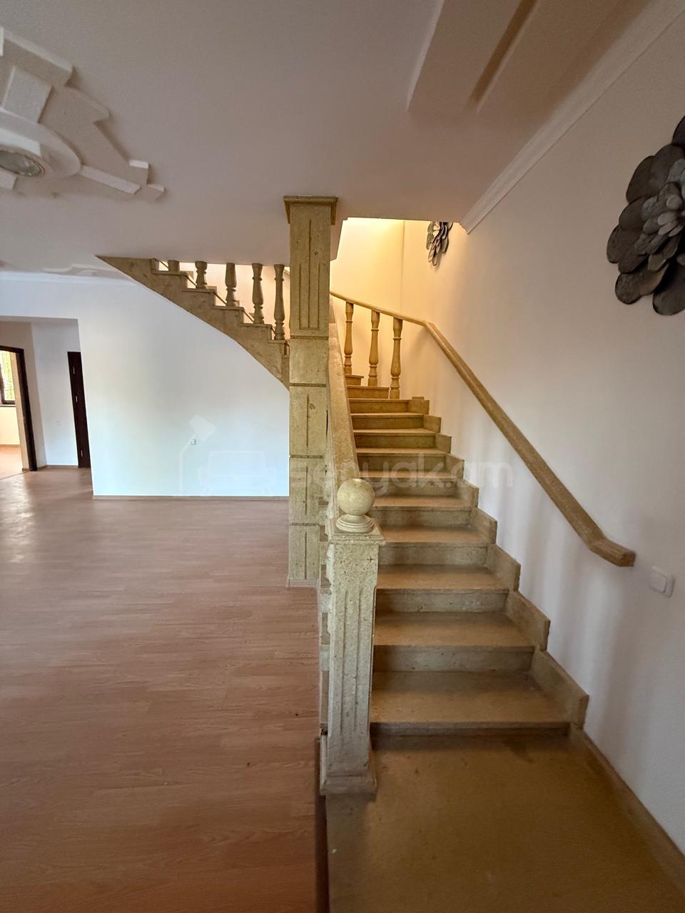 4 Սենյականոց Շքեղ Առանձնատուն, 217քմ
