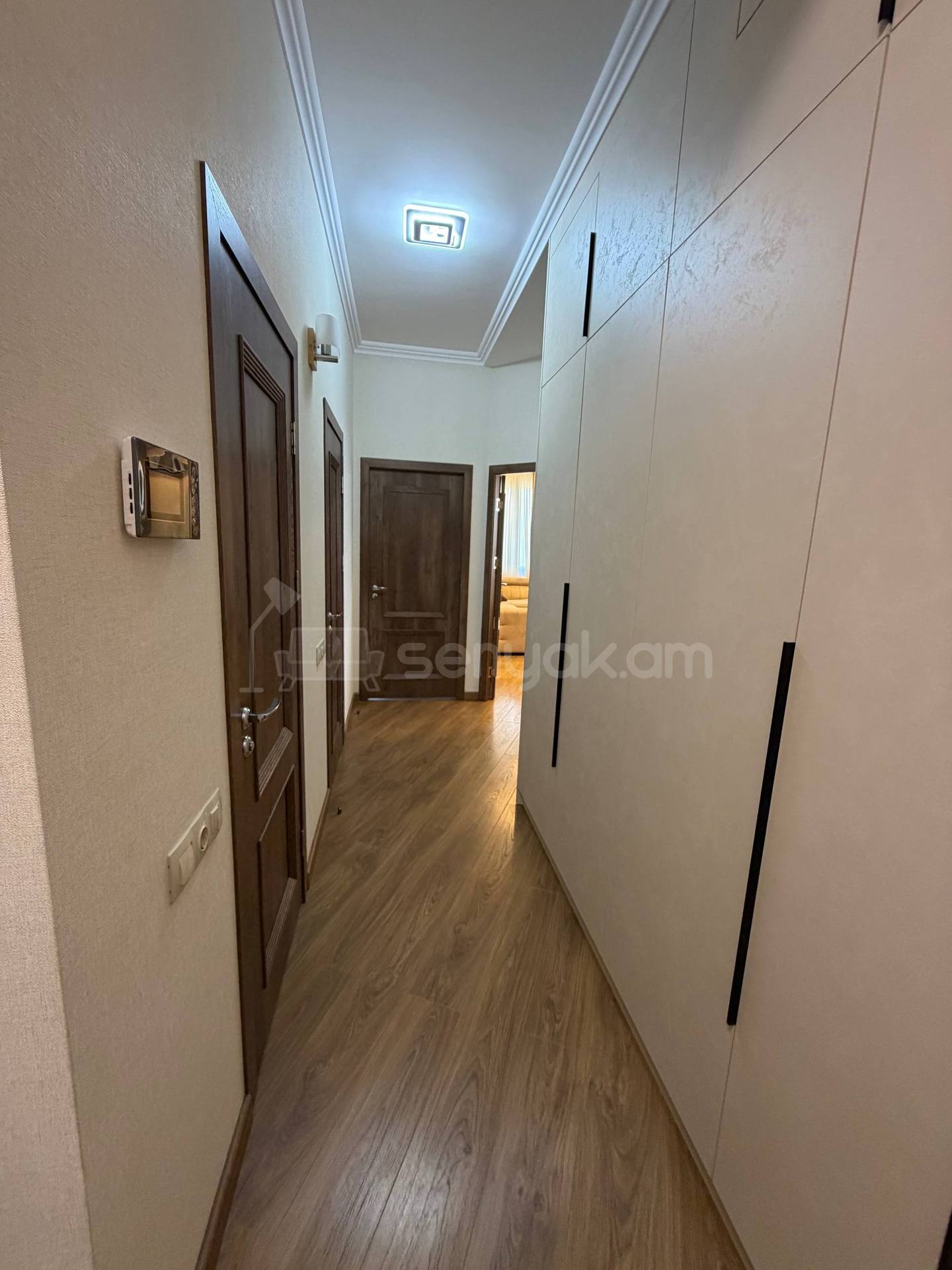 3 Սենյականոց Բնակարան Նորակառույցում, 80քմ, 11/14 հարկ, Կապիտալ Վերանորոգված