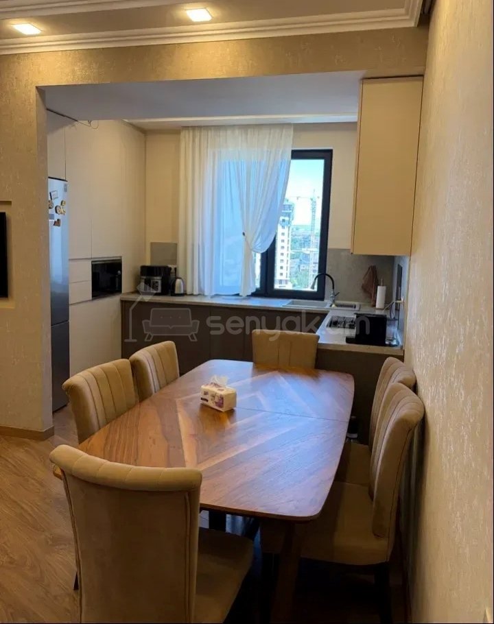 3 Սենյականոց Բնակարան Նորակառույցում, 80քմ, 11/14 հարկ, Կապիտալ Վերանորոգված