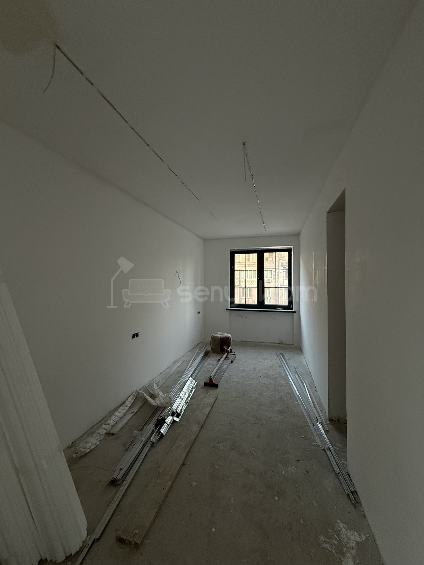 3 Սենյականոց Բնակարան Քարե Շենքում, 78քմ, 3/5 հարկ, Դիզայներական Վերանորոգված