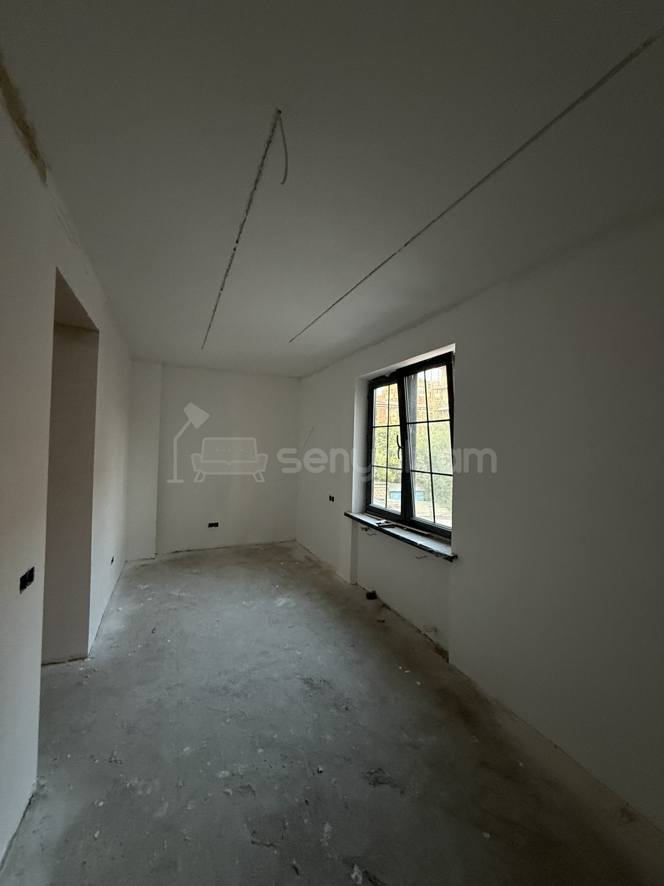 3 Սենյականոց Բնակարան Քարե Շենքում, 78քմ, 3/5 հարկ, Դիզայներական Վերանորոգված