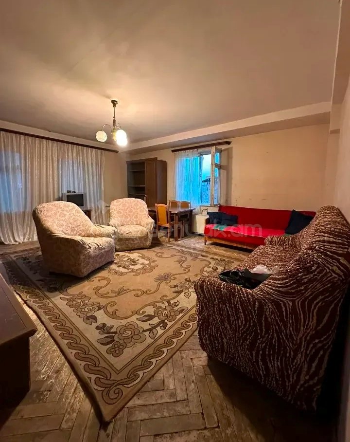 3 Սենյականոց Բնակարան, 76քմ, 7/12 հարկ, Պետական Վիճակում