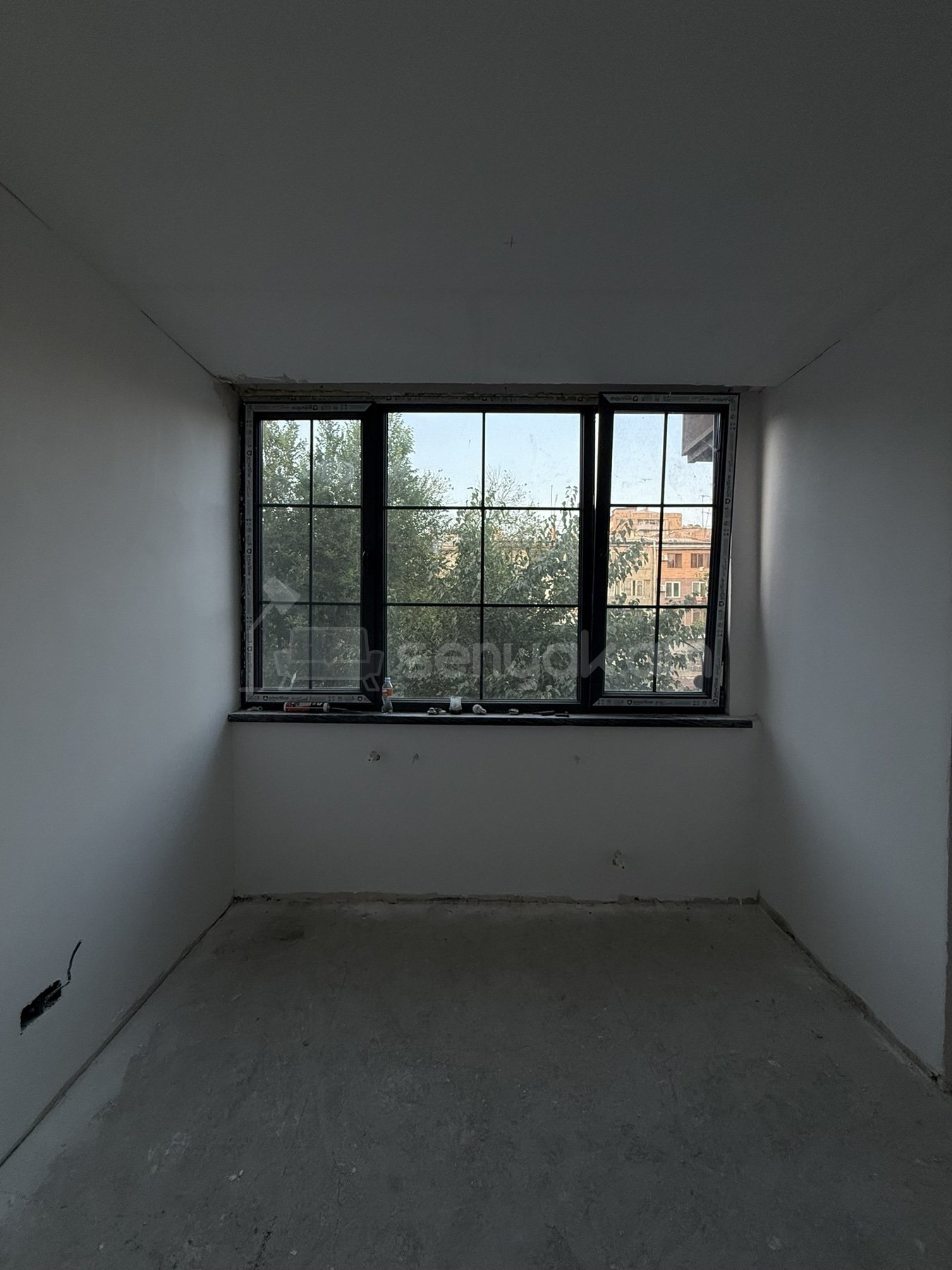 3 Սենյականոց Բնակարան Քարե Շենքում, 78քմ, 3/5 հարկ, Կապիտալ Վերանորոգված