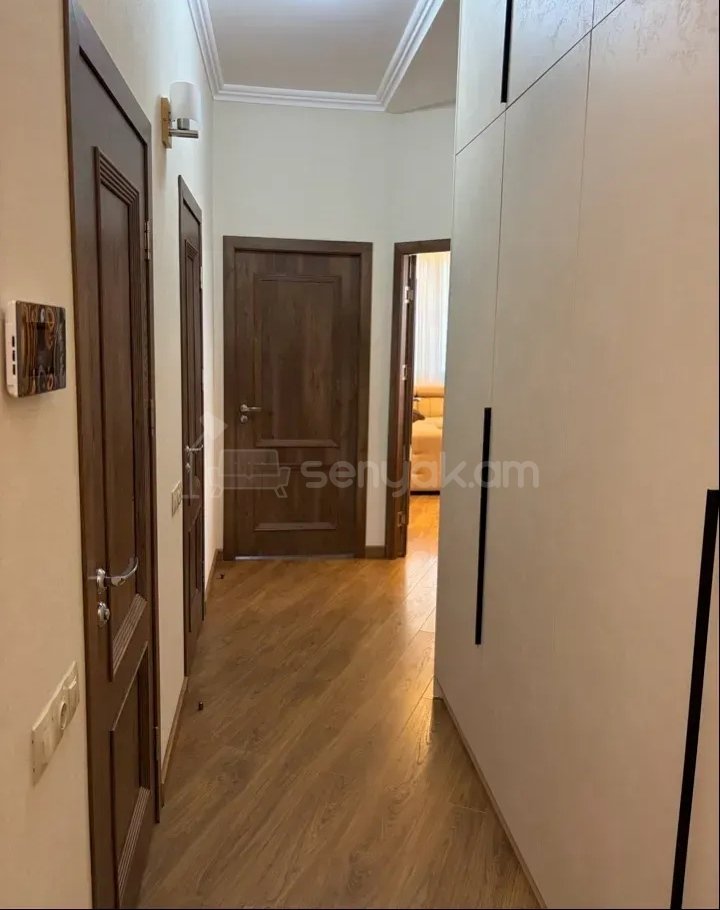 3 Սենյականոց Բնակարան, 80քմ, 11/14 հարկ, Կապիտալ Վերանորոգված