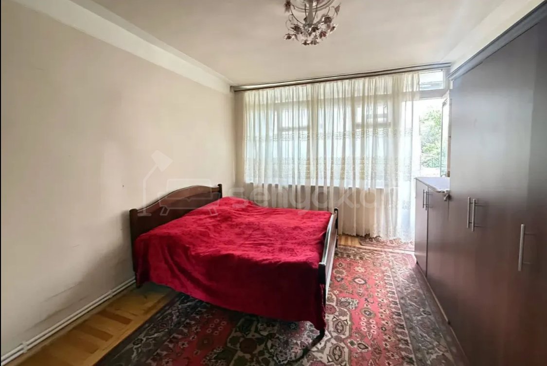 3 Սենյականոց Բնակարան Քարե Շենքում, 85քմ, 2/5 հարկ, Կոսմետիկ Վերանորոգված