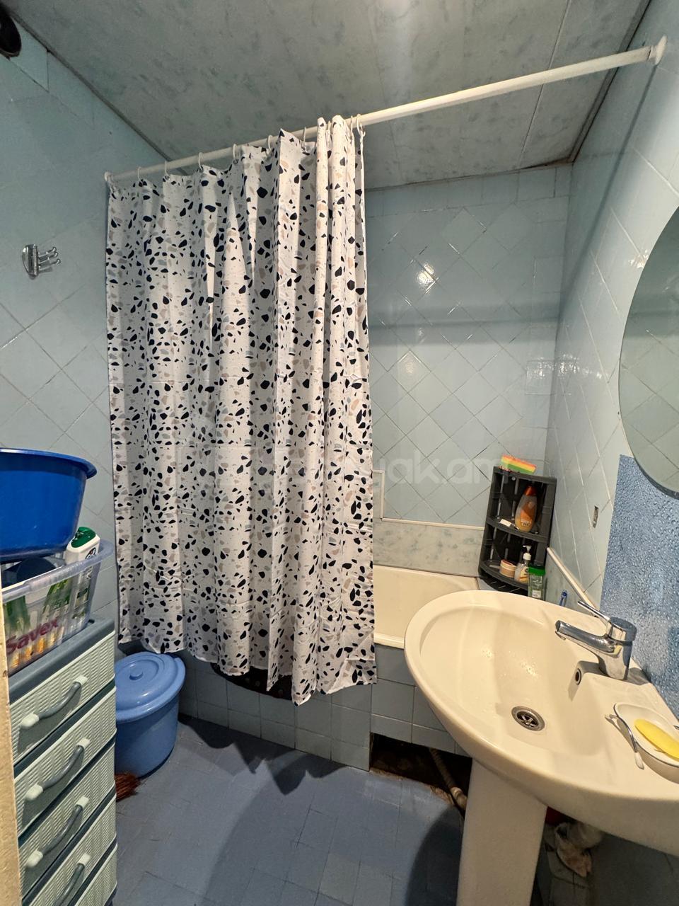 3 Սենյականոց Բնակարան Քարե Շենքում, 75քմ, 4/5 հարկ, Կոսմետիկ Վերանորոգված