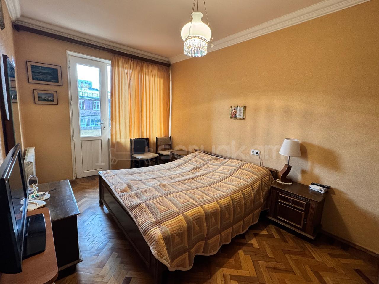 3 Սենյականոց Բնակարան Քարե Շենքում, 75քմ, 4/5 հարկ, Կոսմետիկ Վերանորոգված