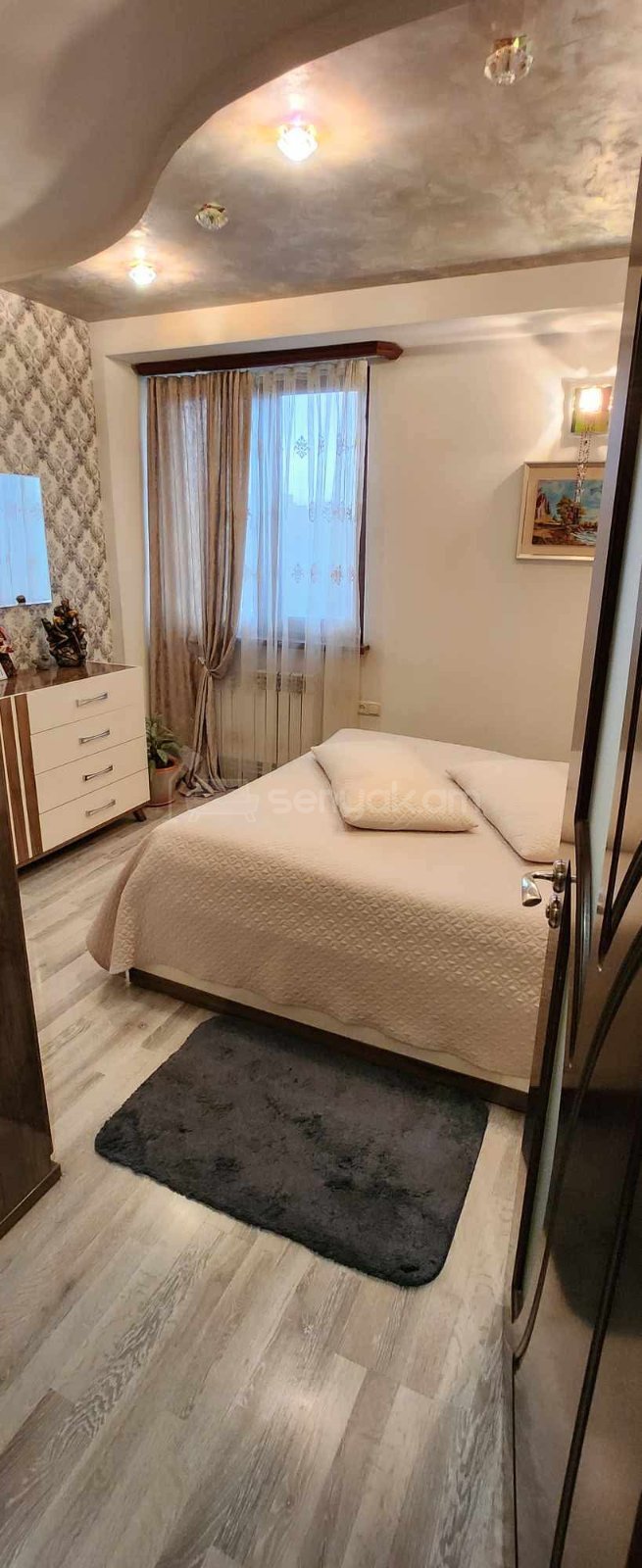 3 Սենյականոց Բնակարան, 77քմ, 6/9 հարկ, Կապիտալ Վերանորոգված, Կահավորված, Արևկող