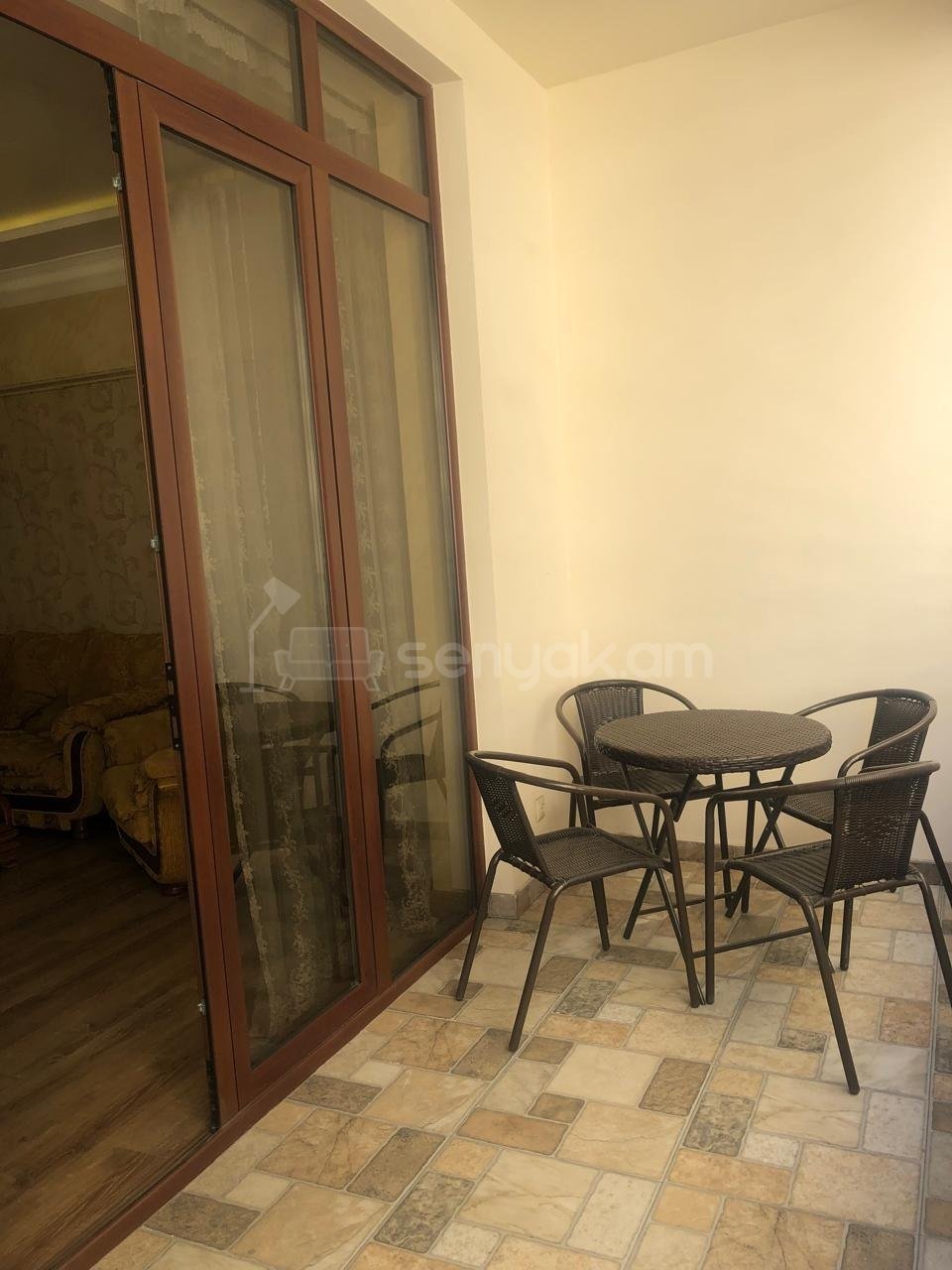 3 Սենյականոց Բնակարան Նորակառույցում, 11քմ, 6/15 հարկ, Կապիտալ Վերանորոգված