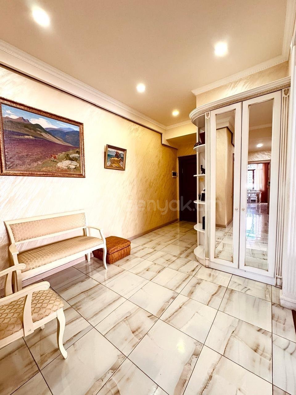 3 Սենյականոց Բնակարան Նորակառույցում, 11քմ, 6/15 հարկ, Կապիտալ Վերանորոգված