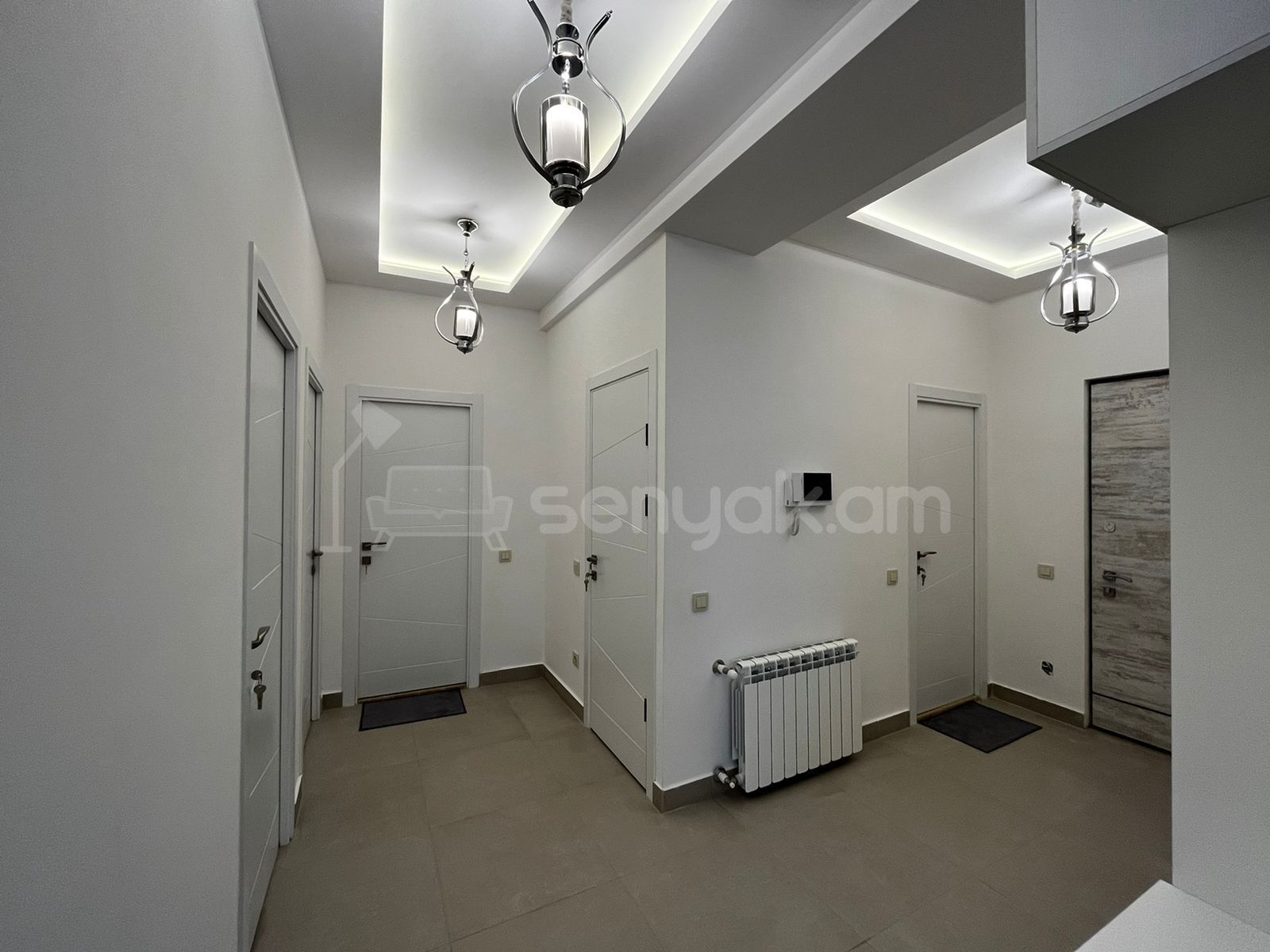 3 Սենյականոց Բնակարան, 80քմ, 2/5 հարկ, Դիզայներական Վերանորոգված, Կահավորված, Արևկող