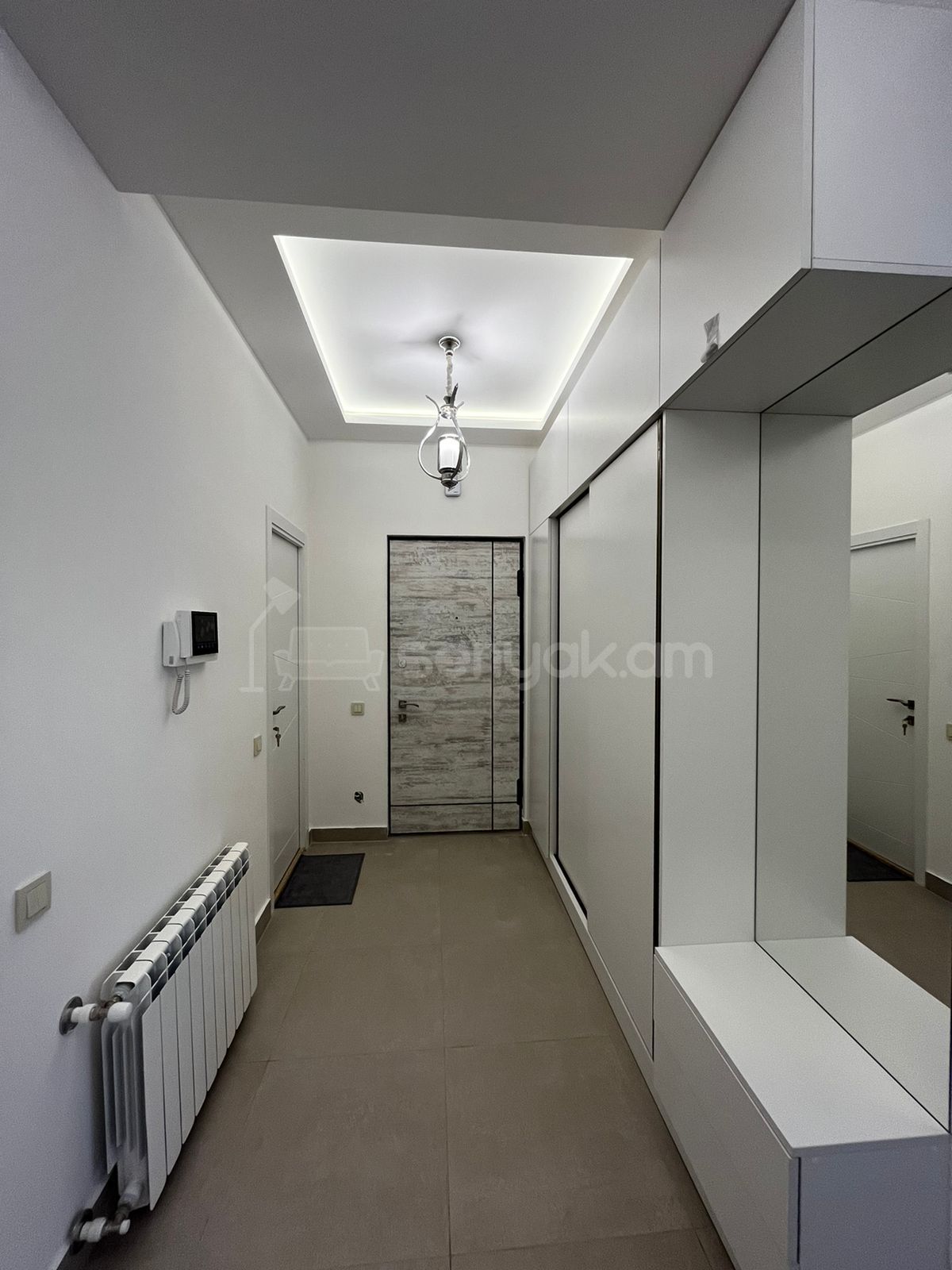 3 Սենյականոց Բնակարան, 80քմ, 2/5 հարկ, Դիզայներական Վերանորոգված, Կահավորված, Արևկող