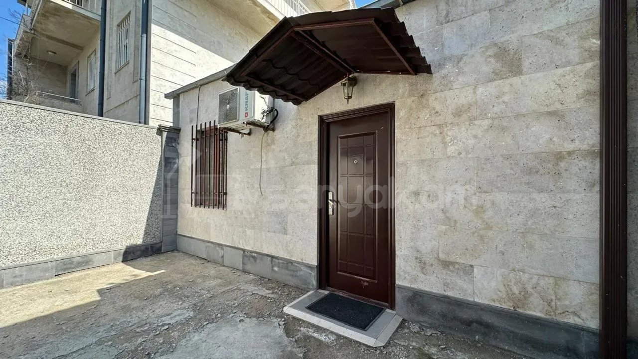 3 Սենյականոց Սեփական Տուն, 84քմ, Կոսմետիկ Վերանորոգված