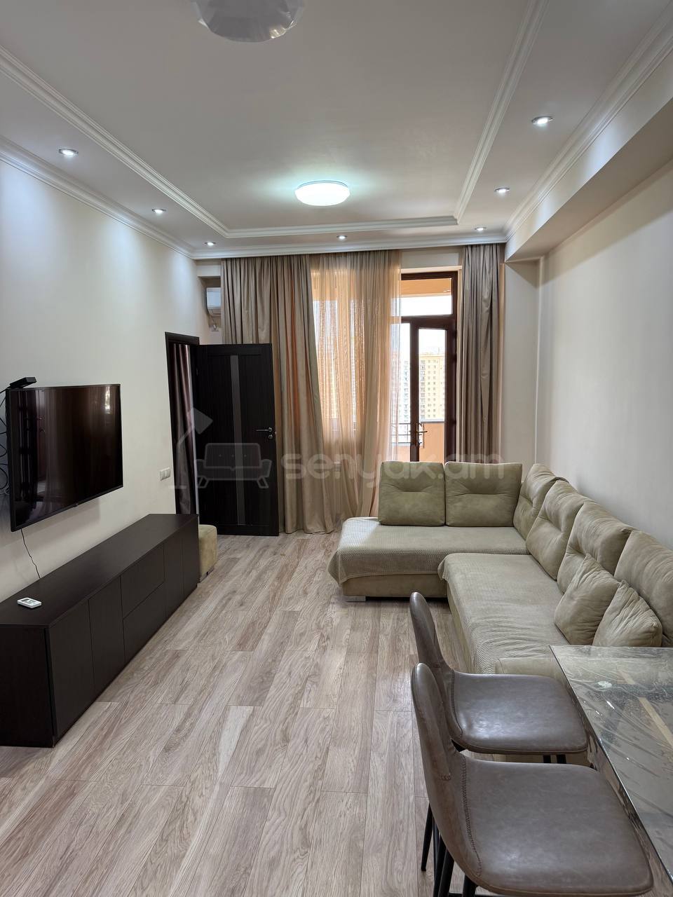 3 Սենյականոց Բնակարան Նորակառույցում, 70քմ, 15/18 հարկ, Դիզայներական Վերանորոգված, Կահավորված