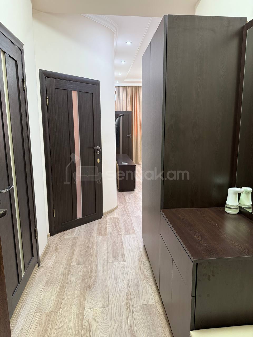 3 Սենյականոց Բնակարան Նորակառույցում, 70քմ, 15/18 հարկ, Դիզայներական Վերանորոգված, Կահավորված
