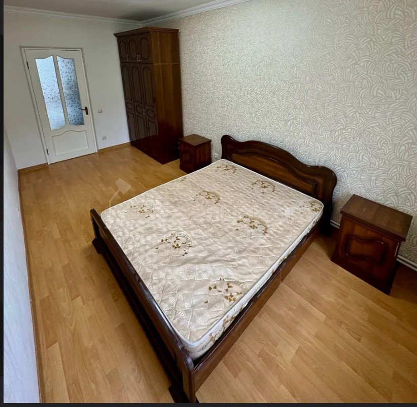 3 Սենյականոց Բնակարան Քարե Շենքում, 75քմ, 4/5 հարկ, Դիզայներական Վերանորոգված, Կահավորված