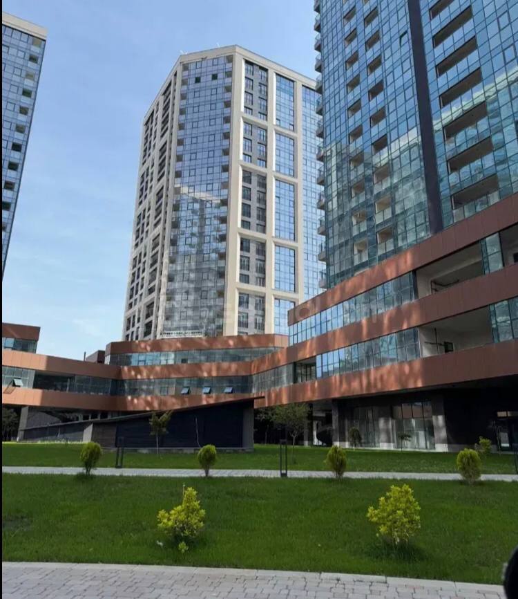 4 Սենյականոց Բնակարան Նորակառույցում, 71քմ, 4/18 հարկ, Կապիտալ Վերանորոգված